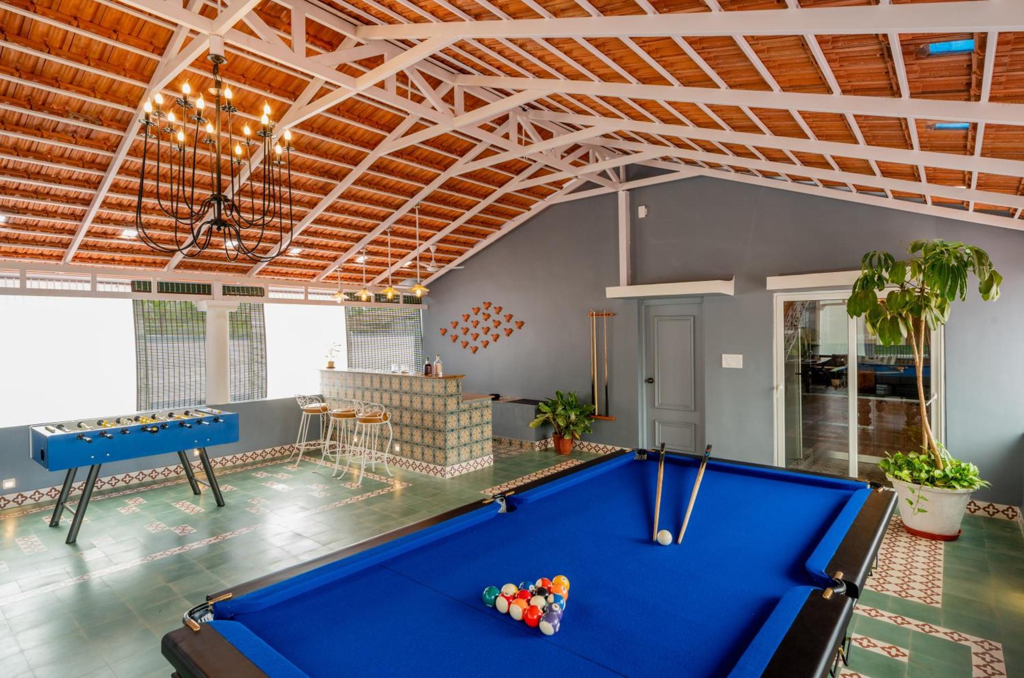 Elivaas 5 Bhk With Pvt Pool, Entertainment Room & Glass House - Bludoor Marmagao 외부 사진